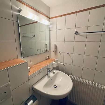 فندق Landgasthof Rebstock 3*