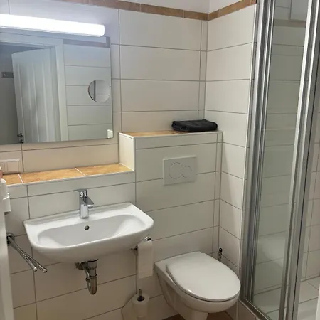 מלון Landgasthof Rebstock