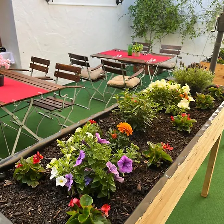 Landgasthof Rebstock מלון